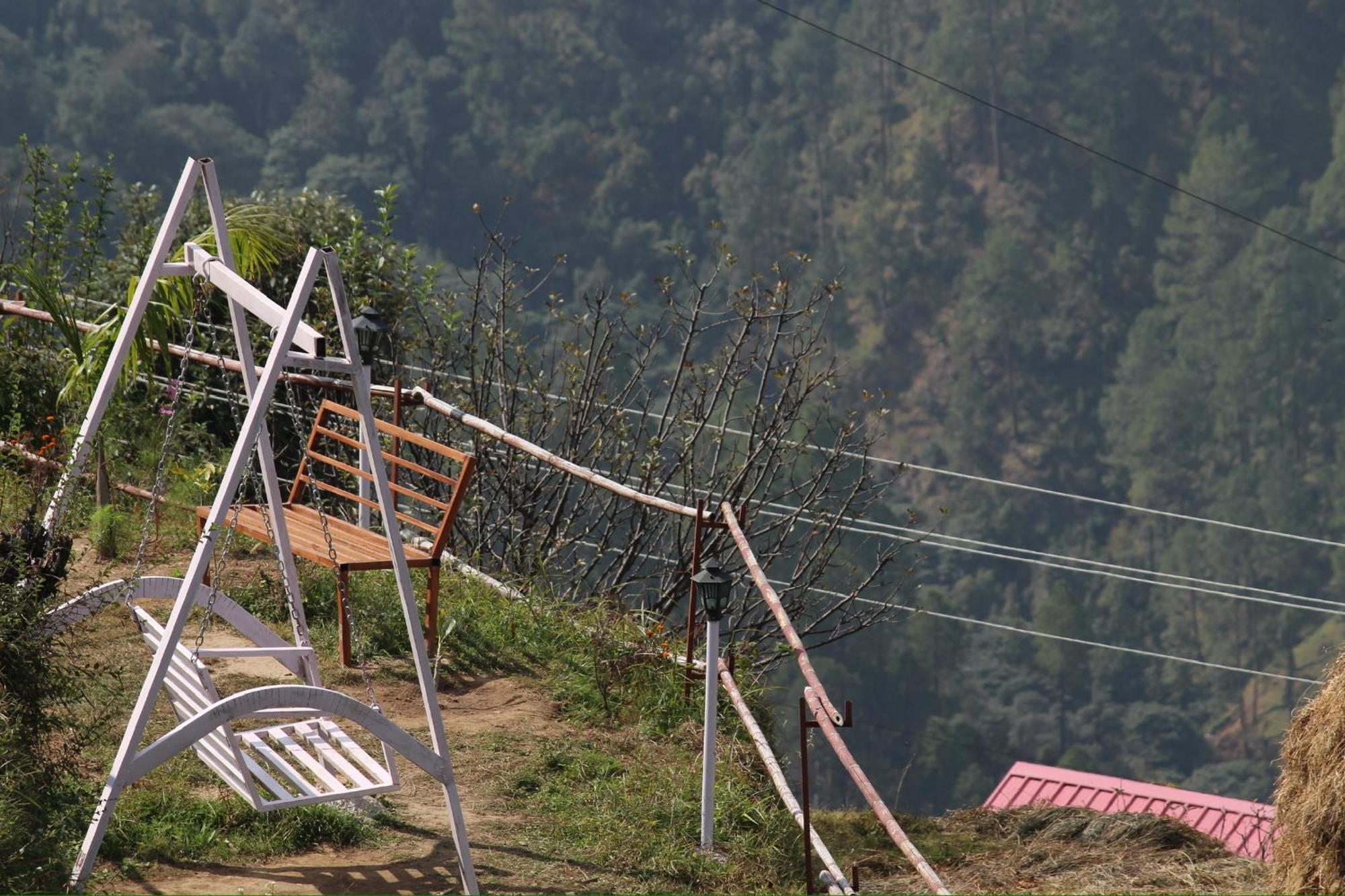 Nivriti Stays Kanatal Exterior foto